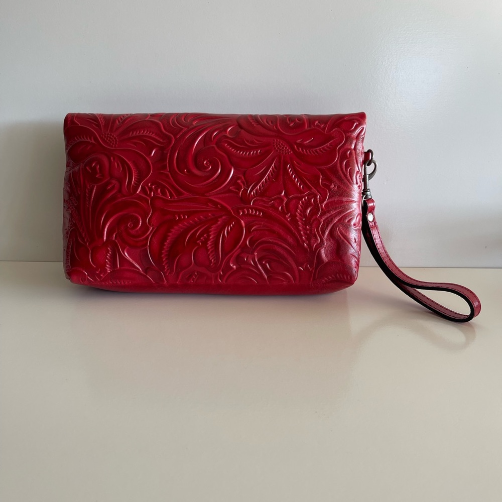Clutch / Patricia Nash/ red leather floral engraved